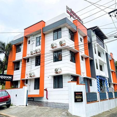 Kochi Hotel Nujoom Rooms & Apartments מראה חיצוני תמונה