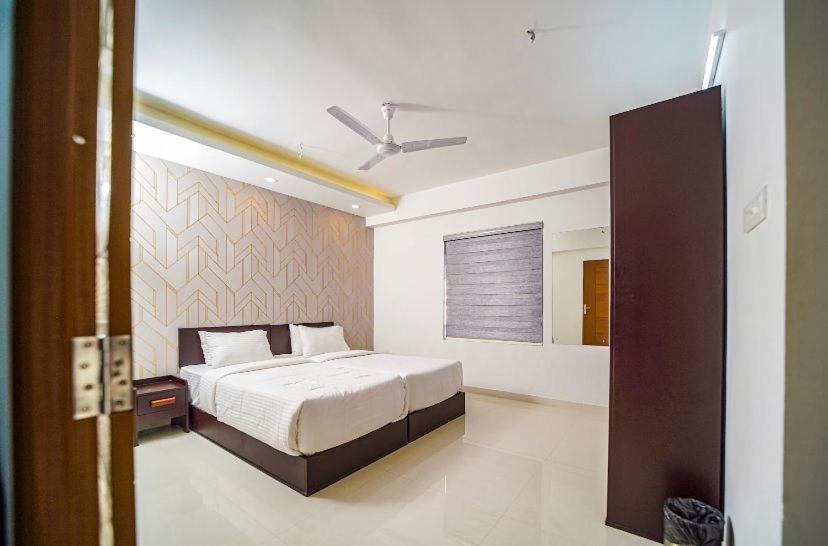 Kochi Hotel Nujoom Rooms & Apartments מראה חיצוני תמונה