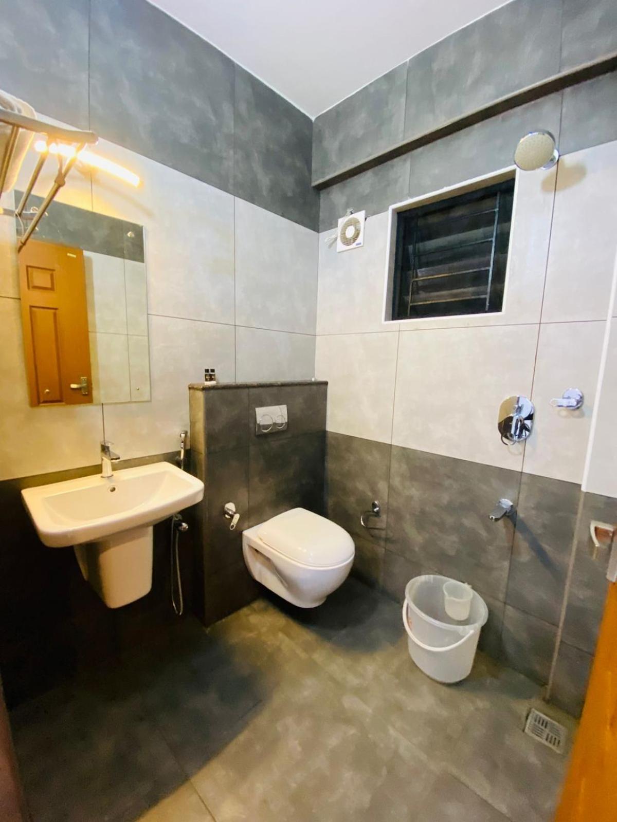 Kochi Hotel Nujoom Rooms & Apartments מראה חיצוני תמונה